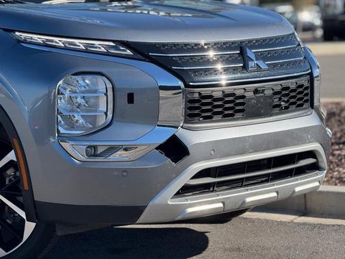 2024 Mitsubishi Outlander 