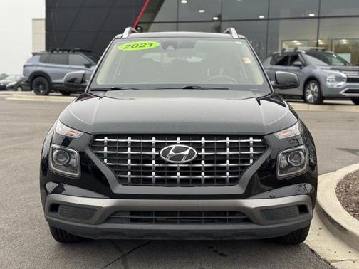 2021 Hyundai VENUE SEL