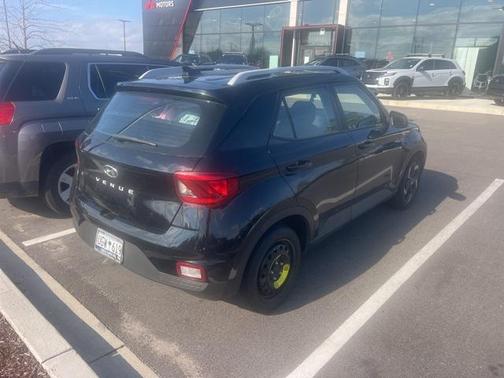 2021 Hyundai VENUE SEL