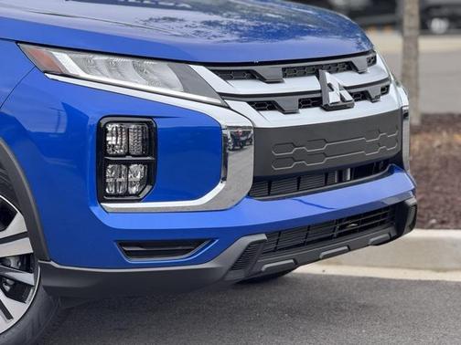 2025 Mitsubishi Outlander Sport SE