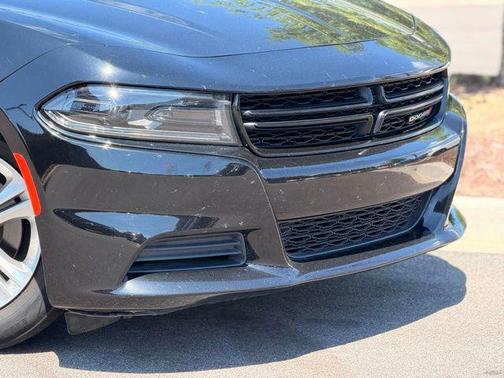 Pitch Black Clearcoat 2022 Dodge Charger SXT