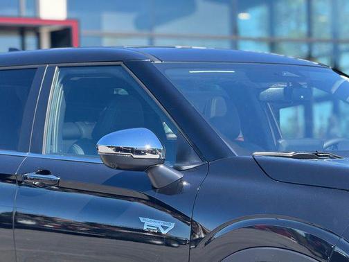 2025 Mitsubishi Outlander PHEV SE S-AWC