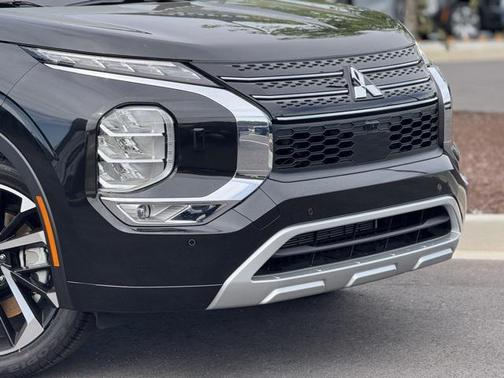 2025 Mitsubishi Outlander PHEV SEL
