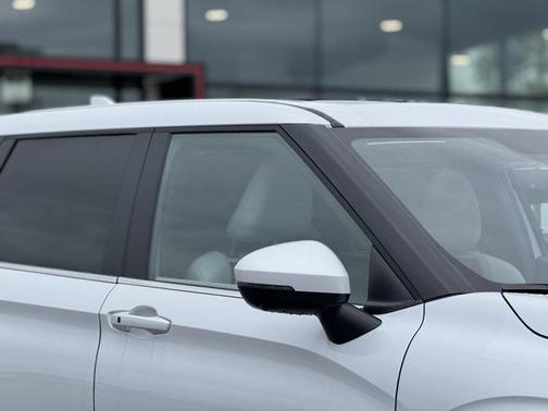 2025 Mitsubishi Outlander SE 2.5 2WD