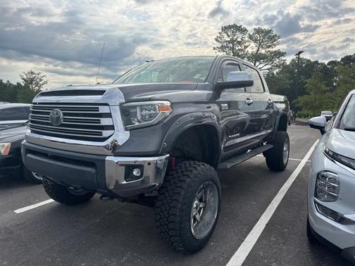 2018 Toyota Tundra SR5