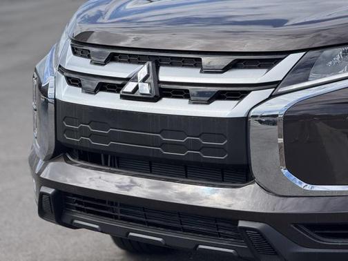 2025 Mitsubishi Outlander Sport SE