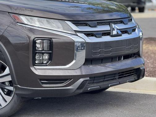 2025 Mitsubishi Outlander Sport SE