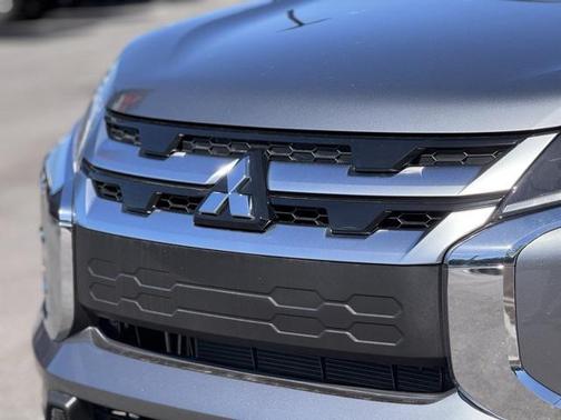 2025 Mitsubishi Outlander Sport SE