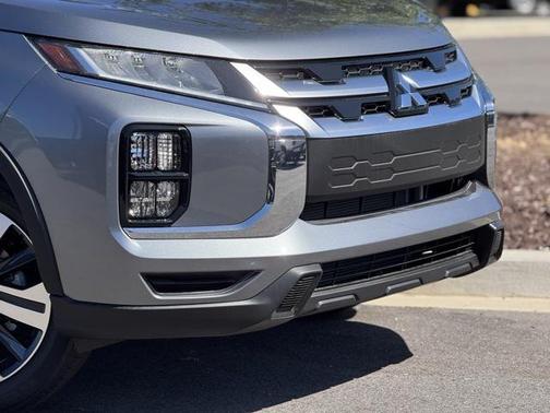 2025 Mitsubishi Outlander Sport SE