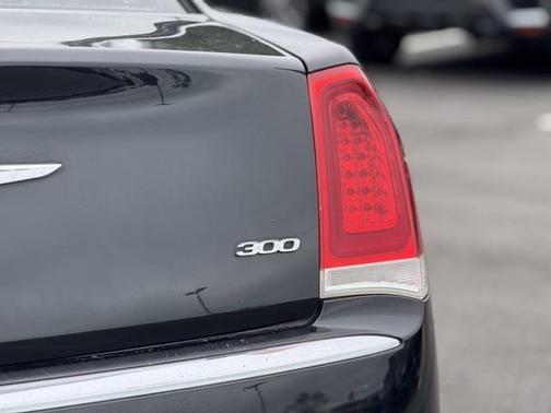 2015 Chrysler 300 Limited