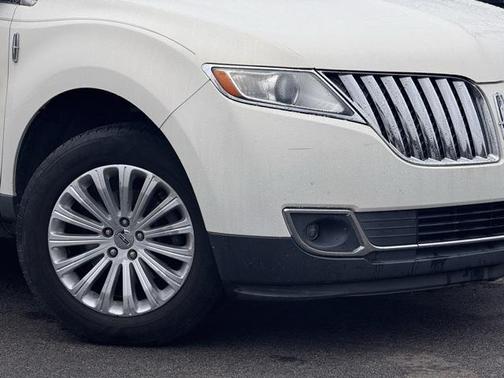 2013 Lincoln MKX Base