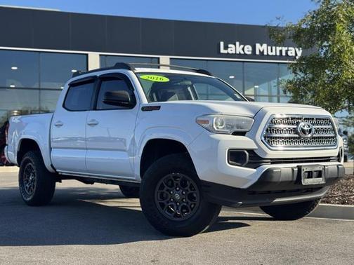 2016 Toyota Tacoma SR