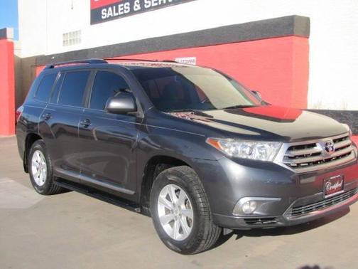 2012 Toyota Highlander SE
