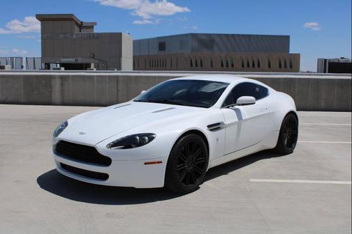 Stratus White 2008 Aston Martin V8 Vantage Base