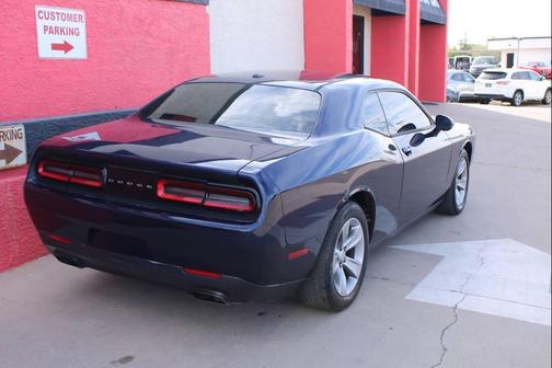 2016 Dodge Challenger SXT