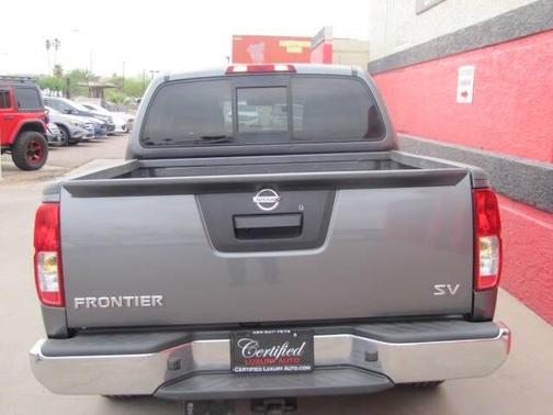 Gun Metallic 2018 Nissan Frontier SV