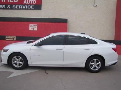 Summit White 2018 Chevrolet Malibu 1LS