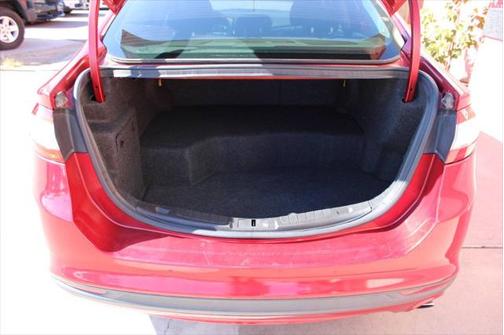 2016 Ford Fusion Hybrid SE
