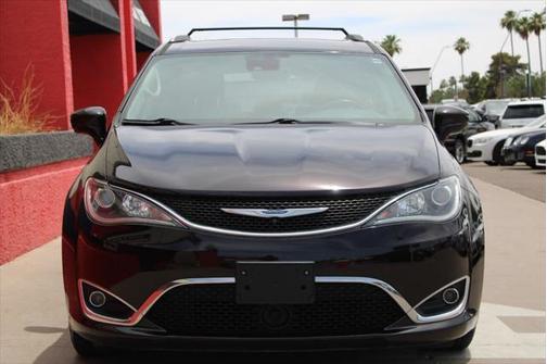 Dark Cordovan Pearlcoat 2017 Chrysler Pacifica Touring-L Plus