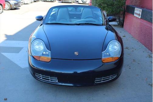 2000 Porsche Boxster Base 2dr Convertible