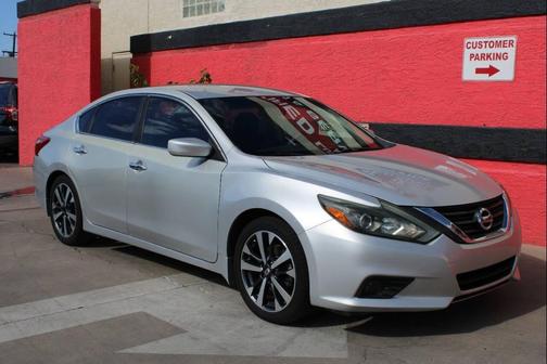 Brilliant Silver 2016 Nissan Altima 2.5 SR