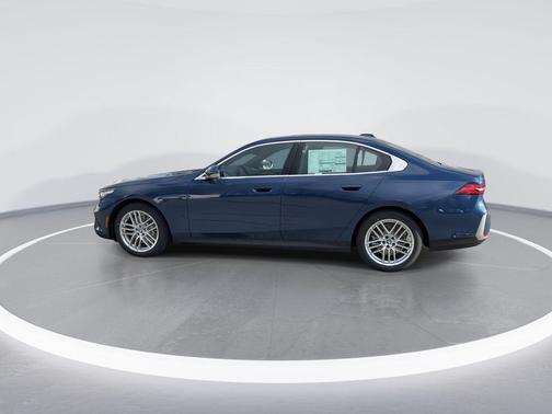2025 BMW 530 i xDrive