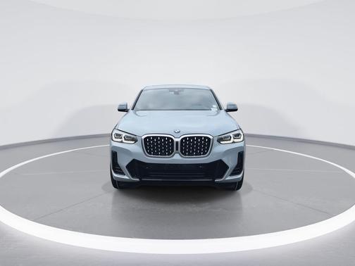 2023 BMW X4 xDrive30i