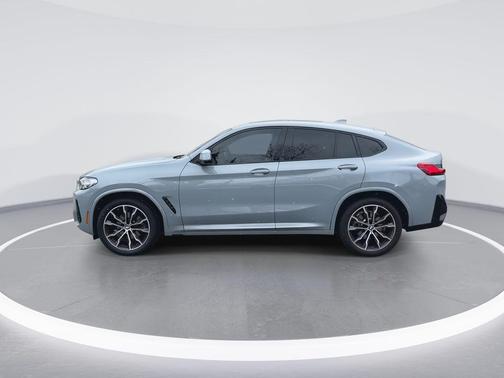 2023 BMW X4 xDrive30i