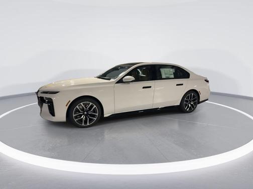 2026 BMW 740 i xDrive