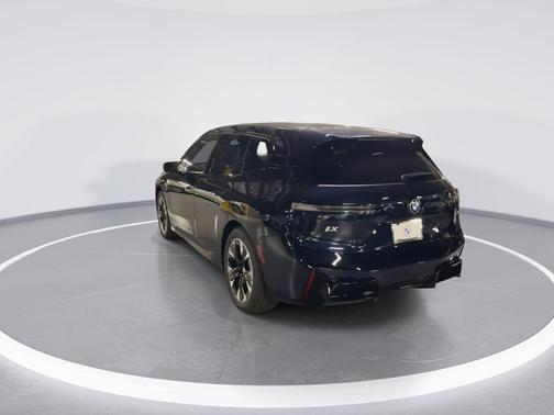 2026 BMW iX xDrive45