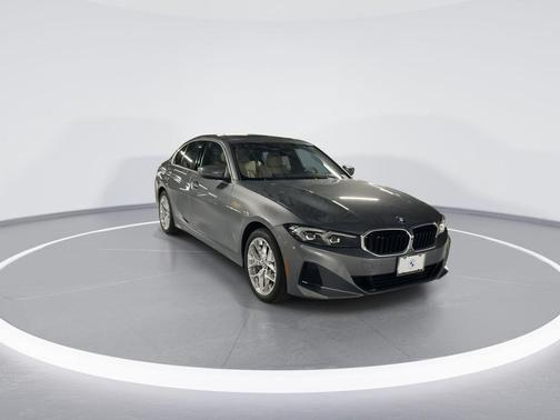 2025 BMW 330 i xDrive