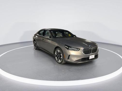 2025 BMW 530 i xDrive