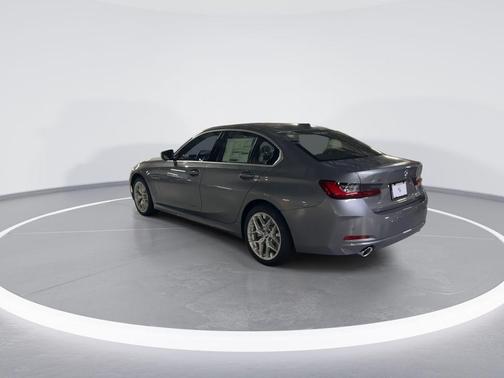 2025 BMW 330 i xDrive
