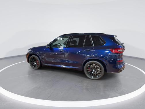 2023 BMW X5 M50i