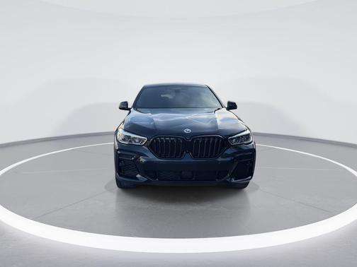 2023 BMW X6 M50i