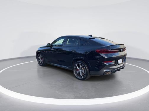2023 BMW X6 M50i