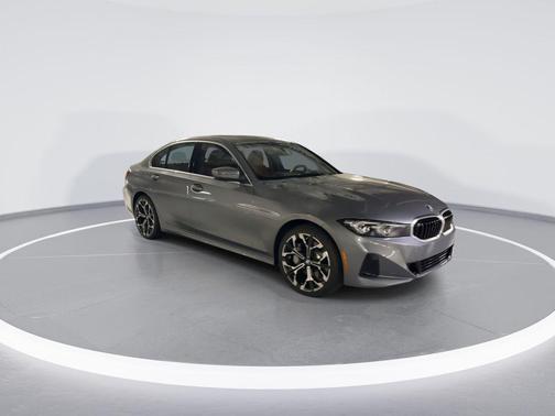 2025 BMW 330 i xDrive