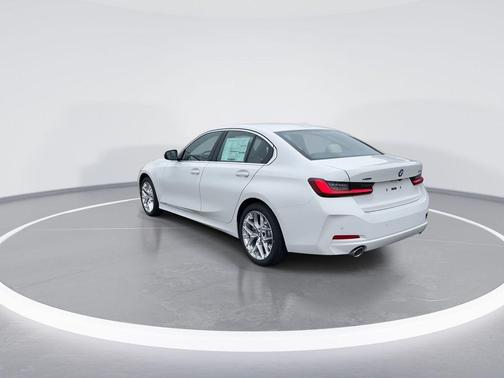 2025 BMW 330 i xDrive