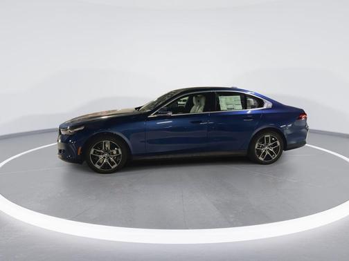 2026 BMW 530 i xDrive