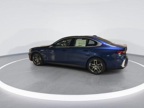 2026 BMW 530 i xDrive