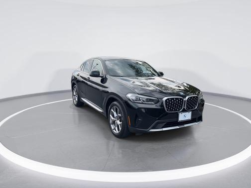 2023 BMW X4 xDrive30i