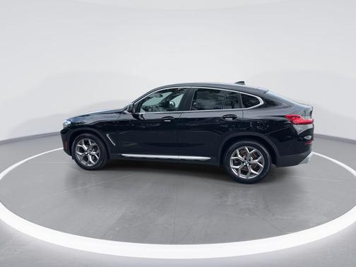 2023 BMW X4 xDrive30i