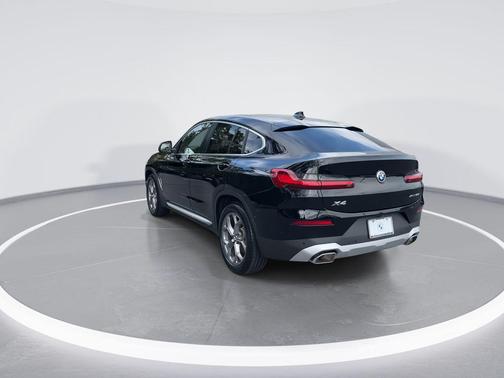 2023 BMW X4 xDrive30i