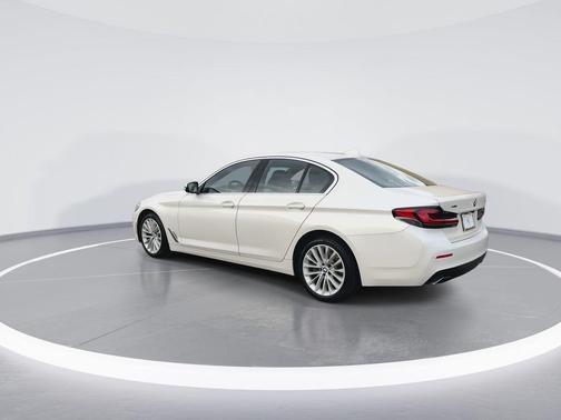 2022 BMW 530 i xDrive