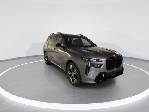 2026 BMW X7 M60i