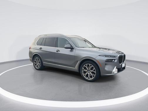 2024 BMW X7 