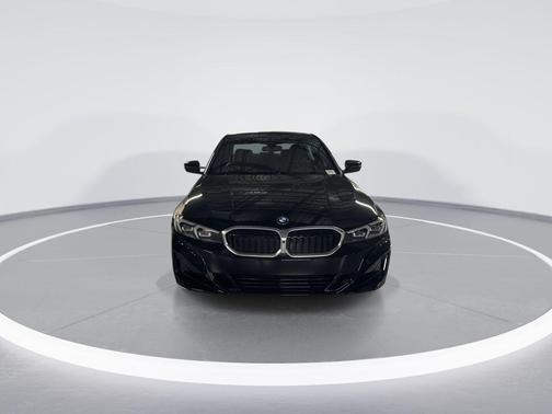 2025 BMW 330 i xDrive