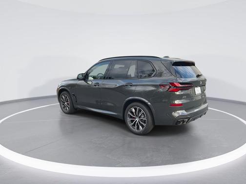 2026 BMW X5 M60i