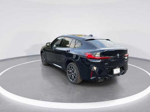 2025 BMW X4 M40i