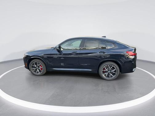 2025 BMW X4 M40i